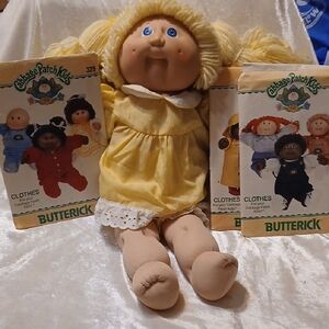 1982 Cabbage Patch Kids Yellow Dress Blue Eyes Doll